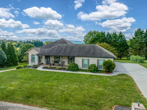 3430 Baxter View Dr, Maryville, TN 37804