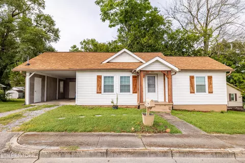 209 N 6th St, Maryville, TN 37804