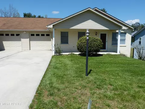 134 Grandview Ln, Crossville, TN 38571