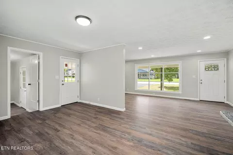 316 S 4th Ave, Baxter, TN 38544 photo 6
