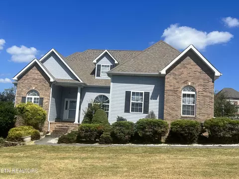 2072 Strawberry Dr, New Market, TN 37820