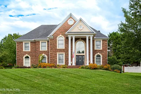 9012 Bromfield Ln, Knoxville, TN 37922