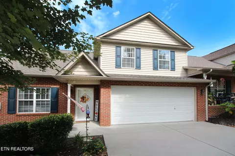 2015 Gatehouse Ln, Powell, TN 37849