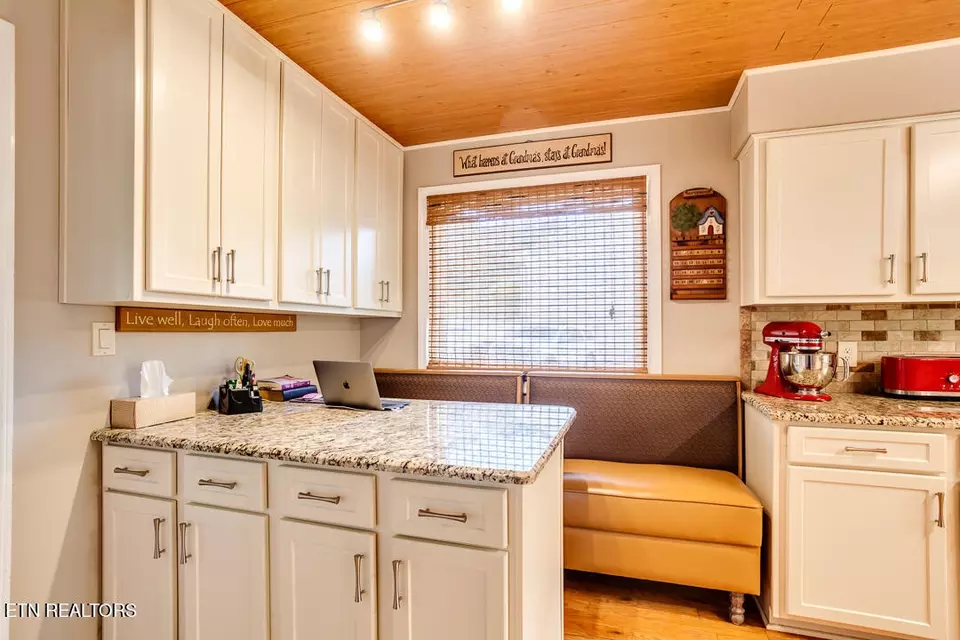 10815 Farragut Hills Blvd, Knoxville, TN 37934 52 Photos Movoto