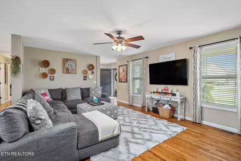 7896 Platinum Cir, Baxter, TN 38544 photo 5