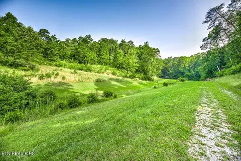 Foust Hollow Rd, Heiskell, TN 37754