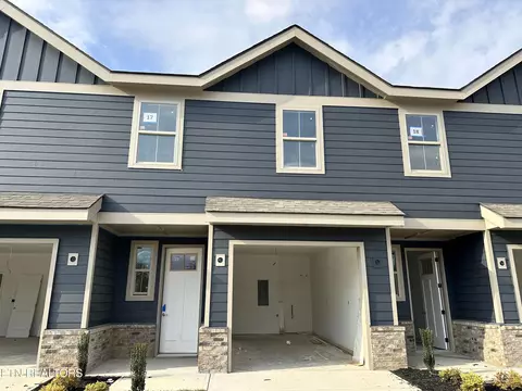 1620 Mountain Quail Cir, Maryville, TN 37801