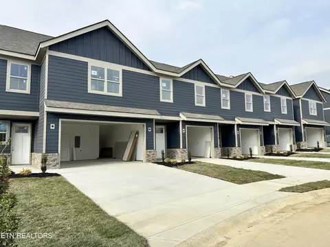 1618 Mountain Quail Cir, Maryville, TN 37801