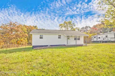 526 Harding Rd, Jamestown, TN 38556