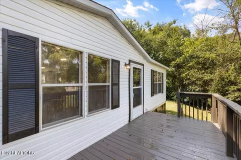 1024 SW Spring Dr, Knoxville, TN 37920