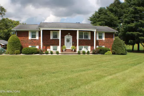195 Coleman St, Harrogate, TN 37752