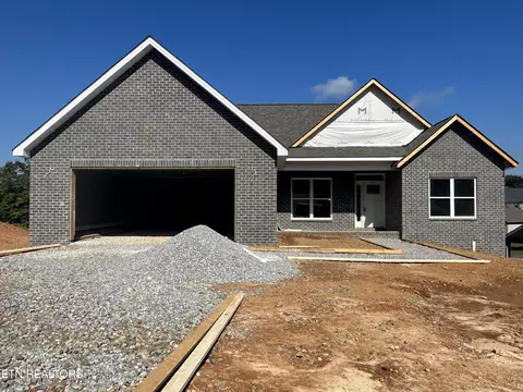680 Carrington Blvd, Lenoir City, TN 37771