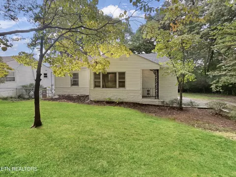 2819 Gaston Ave, Knoxville, TN 37917