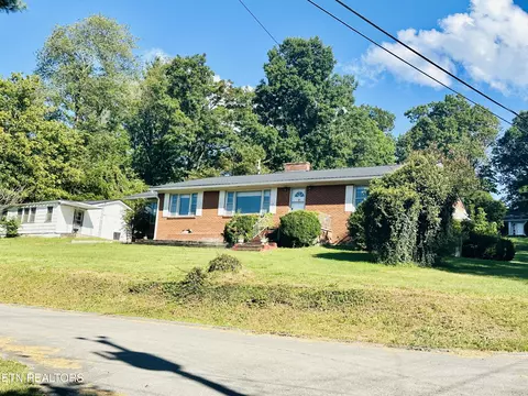 1006 James St, Tazewell, TN 37879
