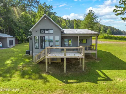 195 Halcomb Dr, Kingston, TN 37763