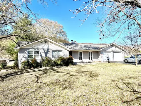 7492 Hwy 63, Speedwell, TN 37870
