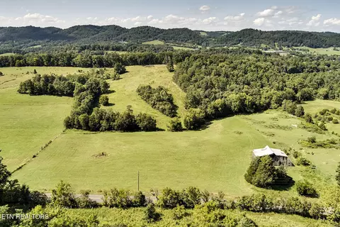 670 Cline Rd, Dandridge, TN 37725