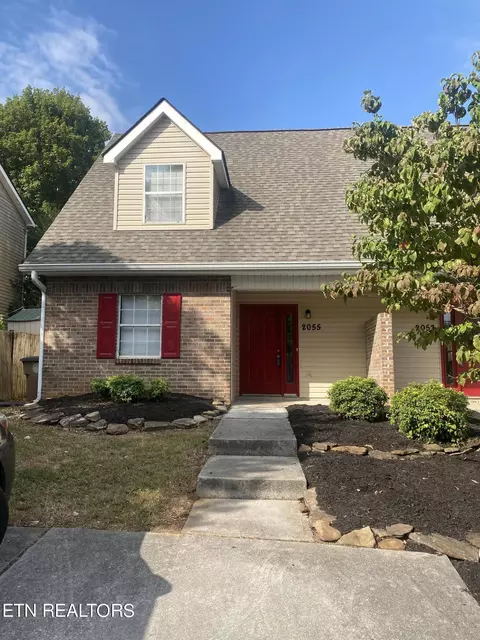 2055 Countryhill Ln, Knoxville, TN 37923