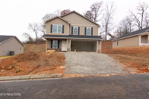 5535 Berkley Landing Ln, Knoxville, TN 37918