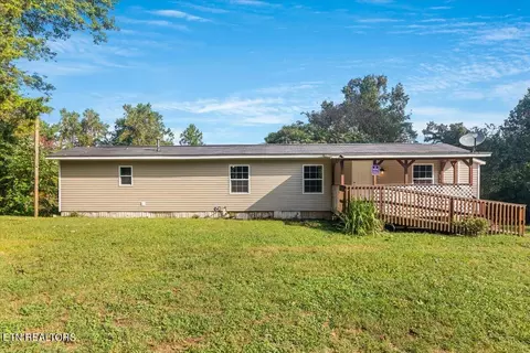 211 Clear Branch Rd, Rocky Top, TN 37769