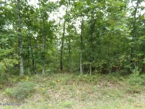 5105 Yurch Dr, Crossville, TN 38572