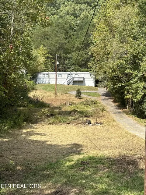 6553 Mcfall Rd, Knoxville, TN 37918