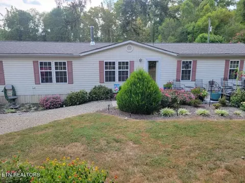 3221 Johnson Rd, Knoxville, TN 37931