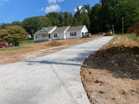 1136 Camellia, Newport, TN 37821