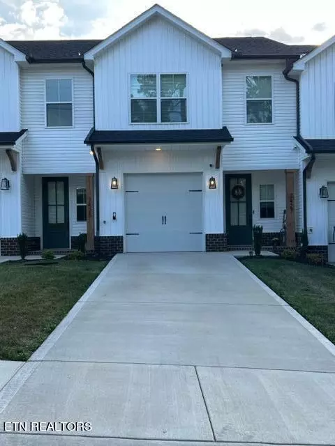 7427 Thomas Ln, Knoxville, TN 37918