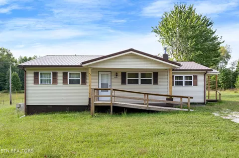 1485 Mountain View Rd, Robbins, TN 37852