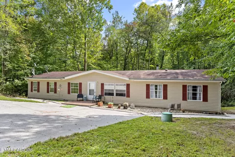 181 Cutter Ln, Clinton, TN 37716