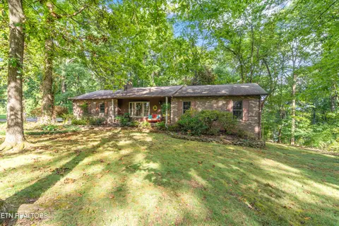 337 Linwood Dr, Sweetwater, TN 37874
