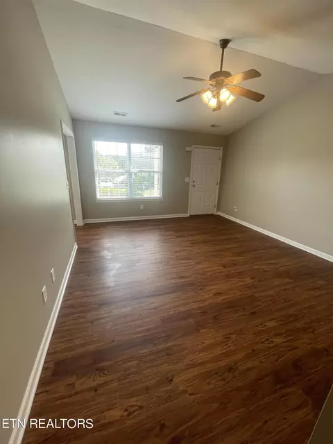 1925 Levy Dr, Powell, TN 37849 photo 8