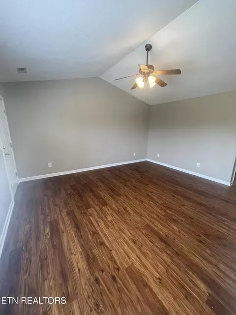 1925 Levy Dr, Powell, TN 37849 photo 6