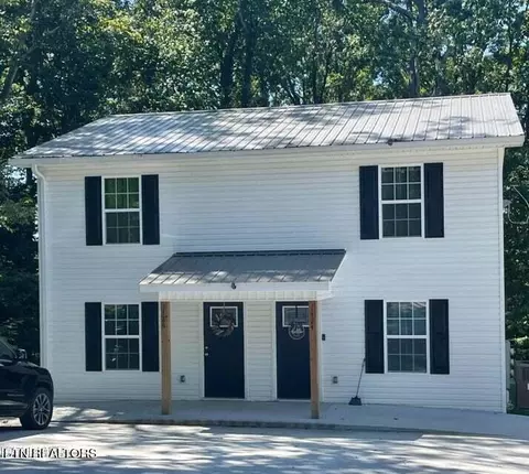17241726 W View St, Athens, TN 37303
