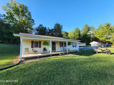107 Bluegrass Dr, Ewing, VA 24248
