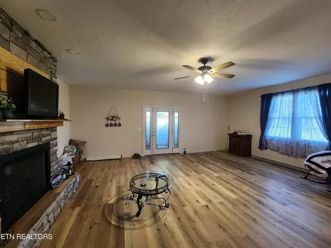 107 Bluegrass Dr, Ewing, VA 24248 photo 24