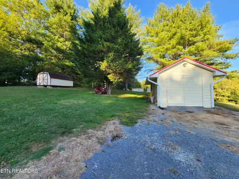 107 Bluegrass Dr, Ewing, VA 24248 photo 10
