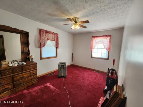 107 Bluegrass Dr, Ewing, VA 24248 photo 18