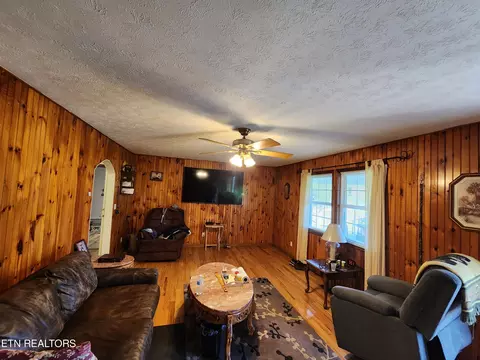 107 Bluegrass Dr, Ewing, VA 24248 photo 16