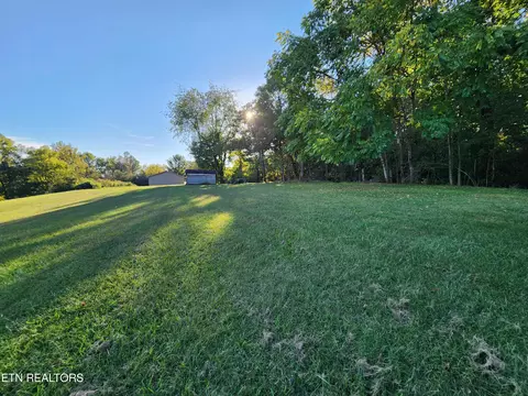 107 Bluegrass Dr, Ewing, VA 24248 photo 13
