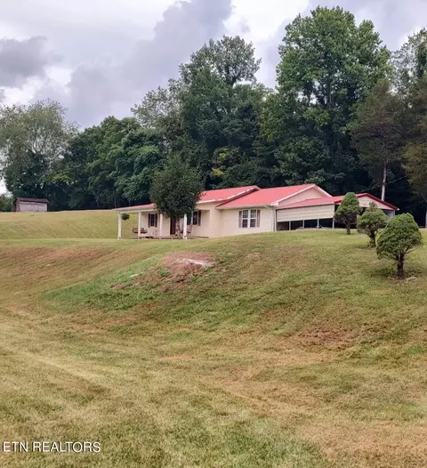 107 Bluegrass Dr, Ewing, VA 24248 photo 2
