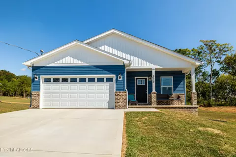 324 Garden Ln, Dandridge, TN 37725