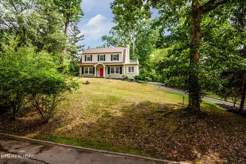 510 Forest Hills Blvd, Knoxville, TN 37919