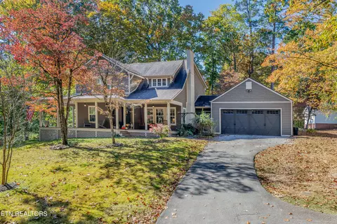 30 E Norris Rd, Norris, TN 37828