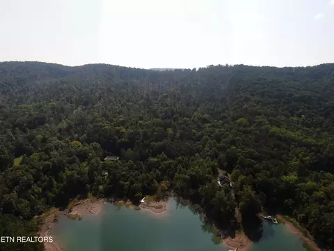 Lake Ln, New Tazewell, TN 37825