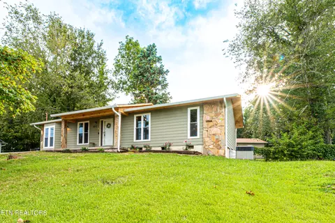 5712 Outer Dr, Knoxville, TN 37921