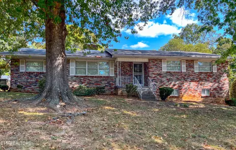2216 Laurinda Rd, Knoxville, TN 37914