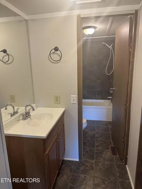 593 River Road Rd, Harrogate, TN 37752 photo 12