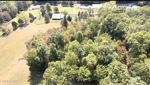 593 River Road Rd, Harrogate, TN 37752 photo 3